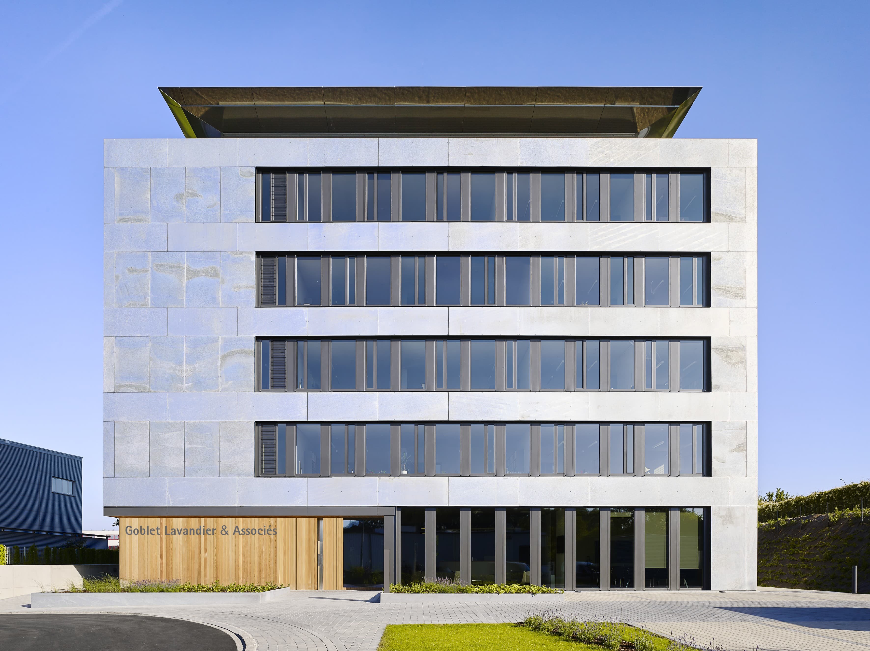 Goblet Lavandier et Associes